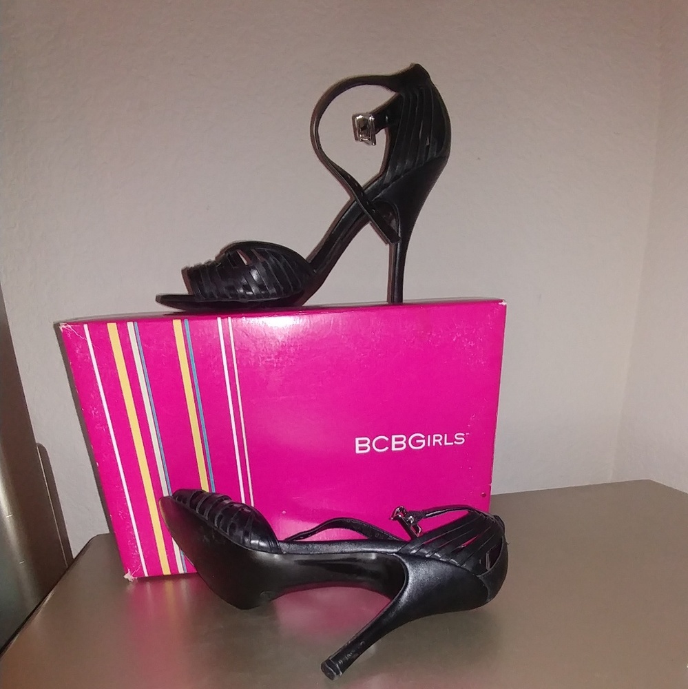 Black BCBG heels